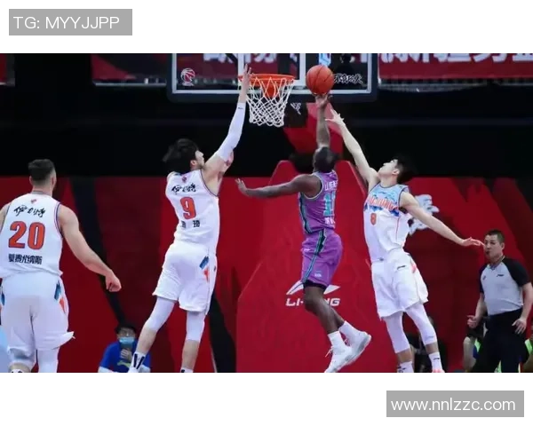 GEN战队与T1的巅峰对决谁能在赛场上笑到最后