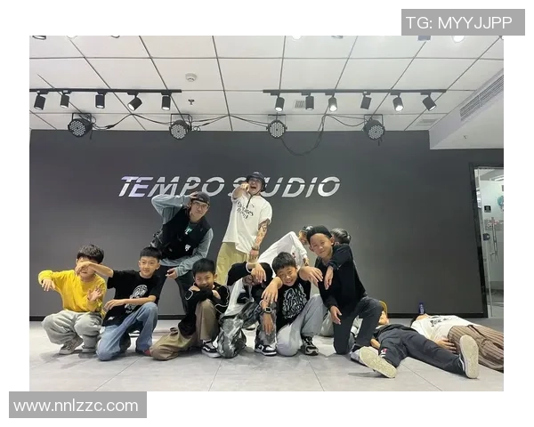 杭州街舞队引领力量变革热议街舞文化新风潮MBA