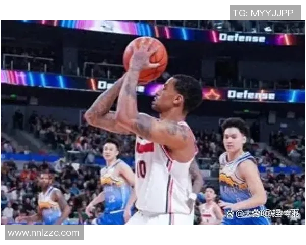 上海篮球队防守策略分析与比赛表现的得失评估